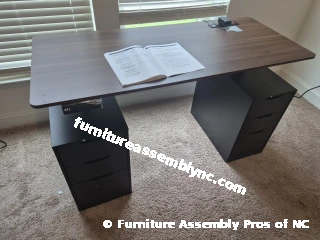 Electric height-adjustable desk3